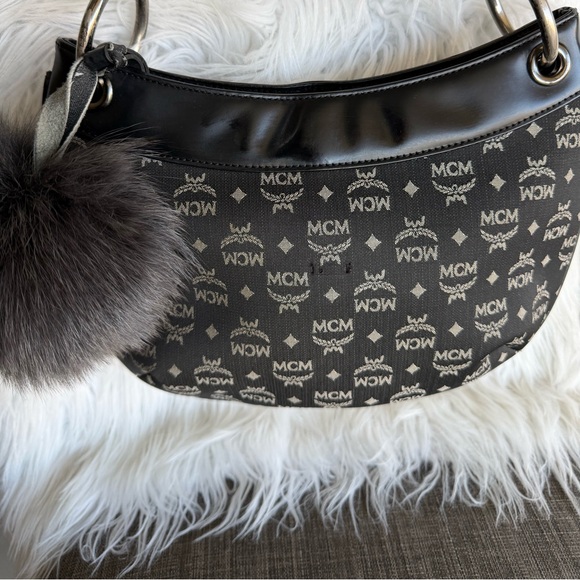 MCM Black Vintage Shoulder bag - Picture 2 of 13